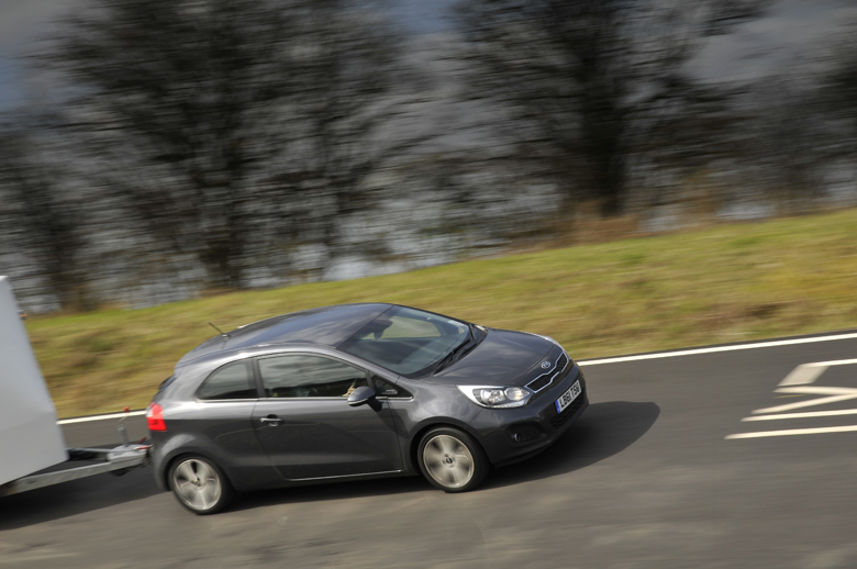 Kia Rio Tow Car Awards