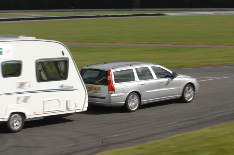 Volvo on sale v70 trailer