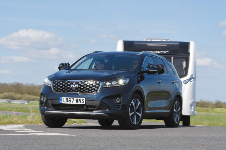 what is the towing capacity of a kia sorento elahjelle